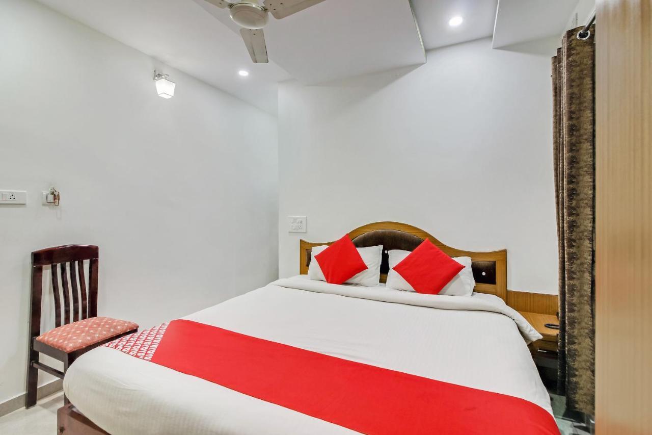 Hotel Oyo 28303 Yesh Comforts Madikeri Zewnętrze zdjęcie