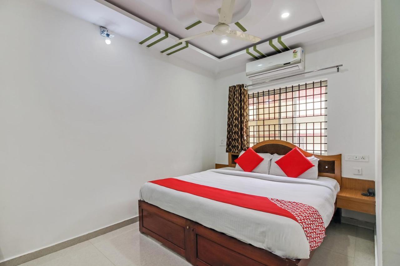 Hotel Oyo 28303 Yesh Comforts Madikeri Zewnętrze zdjęcie