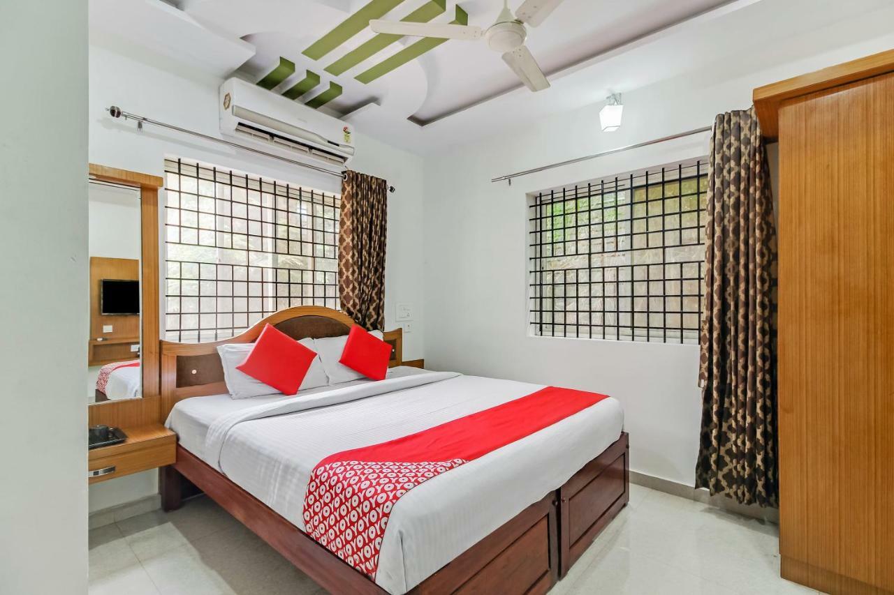 Hotel Oyo 28303 Yesh Comforts Madikeri Zewnętrze zdjęcie
